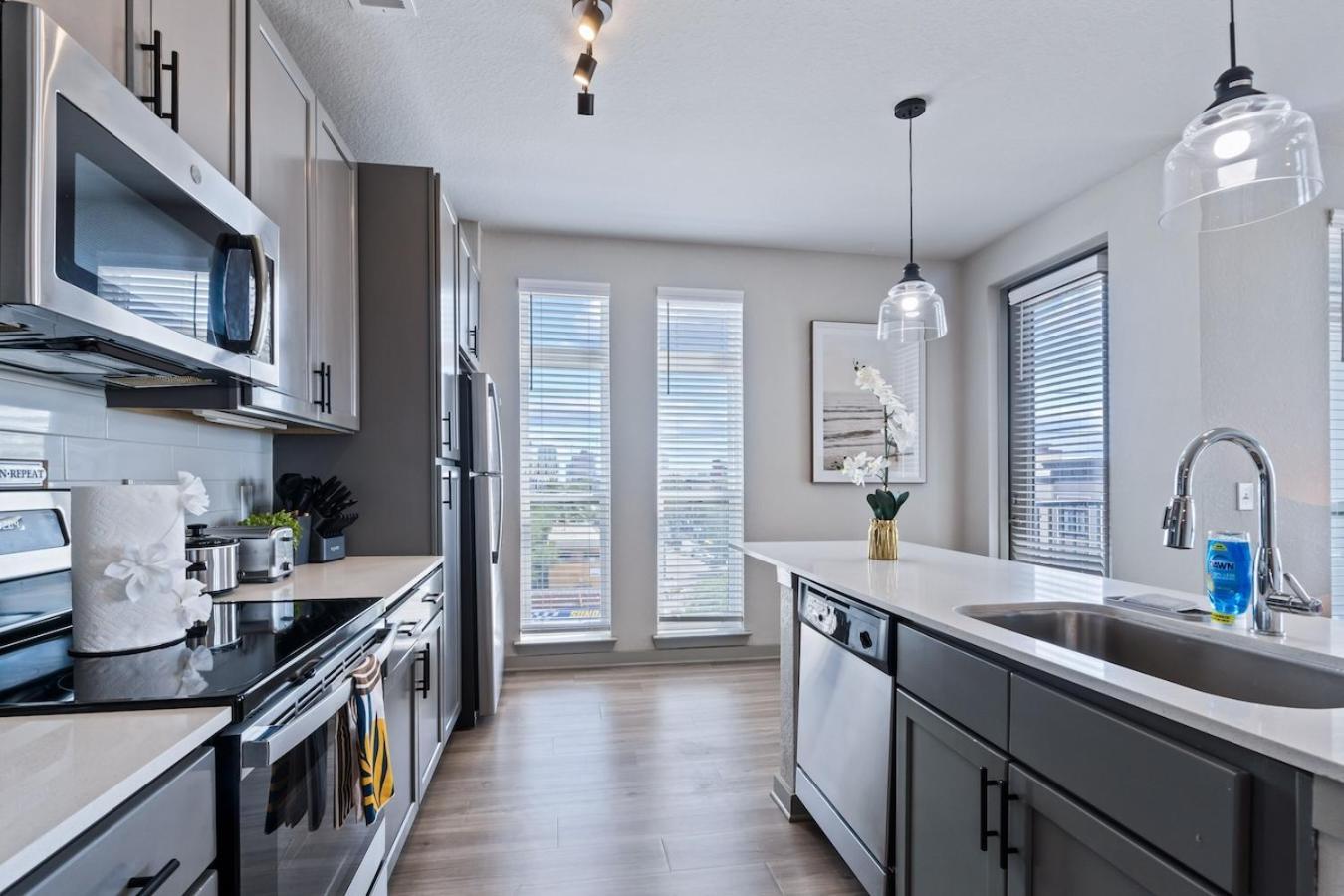 Central Avenue 2 Bed Mins From Tropicana Field Сейнт Питърсбърг Екстериор снимка