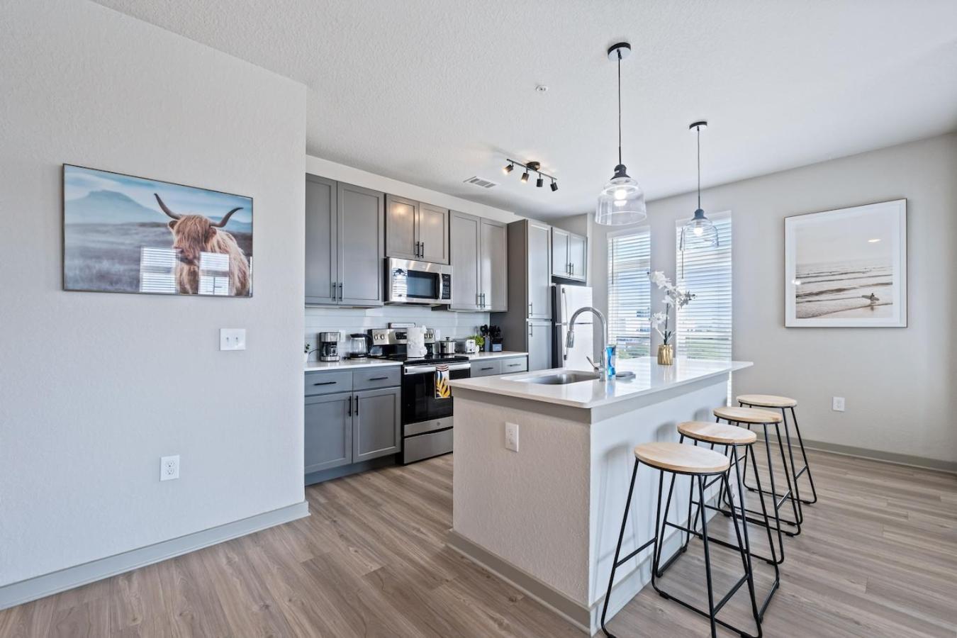 Central Avenue 2 Bed Mins From Tropicana Field Сейнт Питърсбърг Екстериор снимка