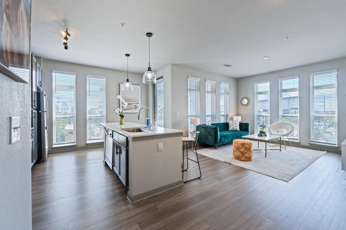 Central Avenue 2 Bed Mins From Tropicana Field Сейнт Питърсбърг Екстериор снимка