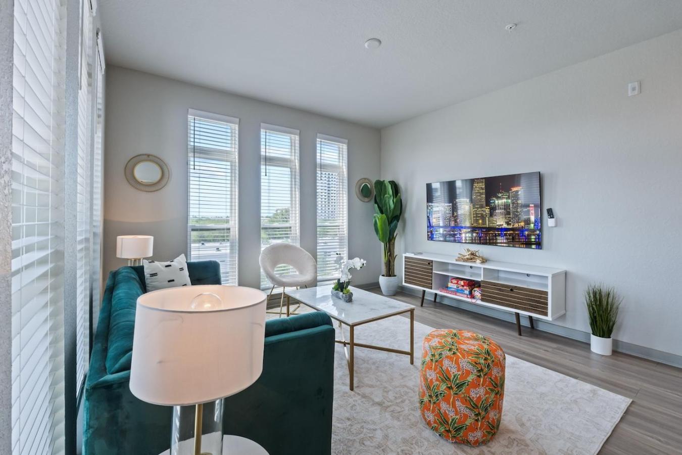 Central Avenue 2 Bed Mins From Tropicana Field Сейнт Питърсбърг Екстериор снимка